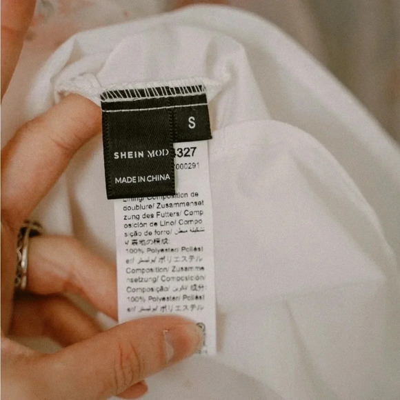 SHEIN puff sleeve floral dress - Picture 6 of 7